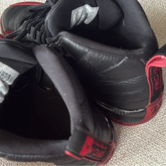 Nike Black and Red Sneakers - Picture 9 of 9